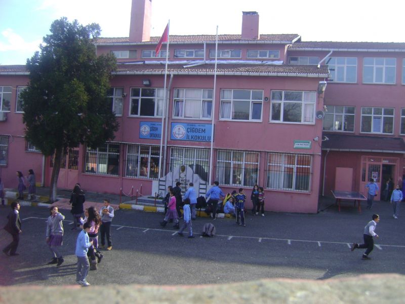 Çiğdem İlkokulu 