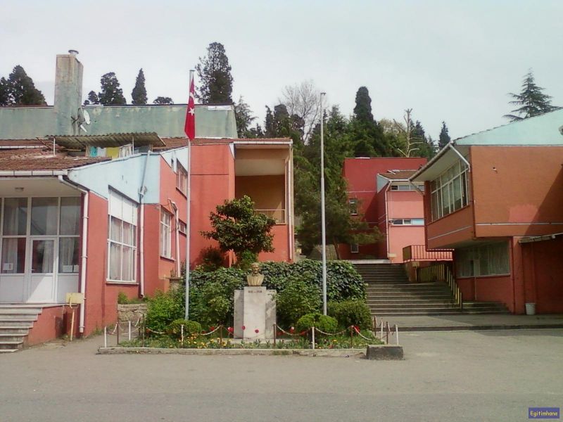 Ziya Ünsel Ortaokulu 