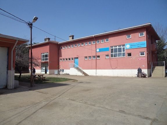 Oramiral Vural Bayazıt İlkokulu 
