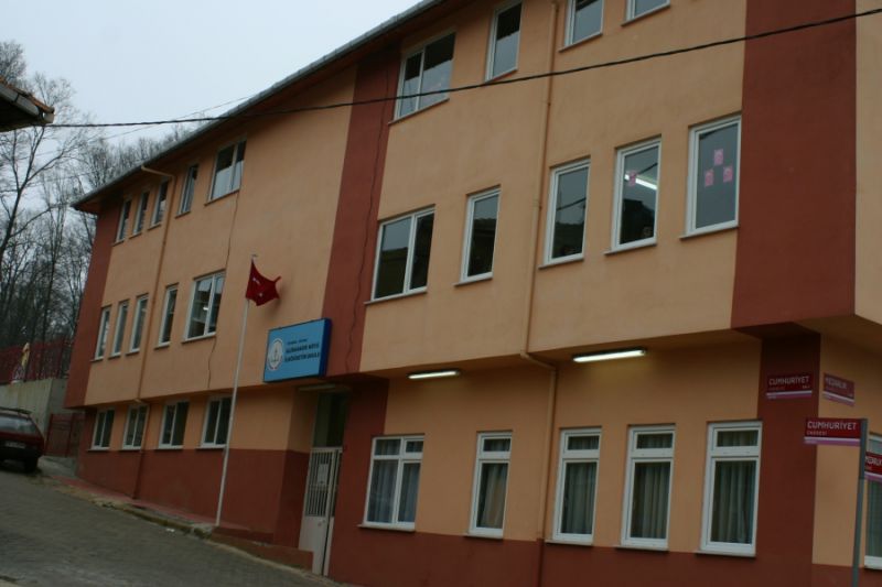 Alibahadır İlkokulu 
