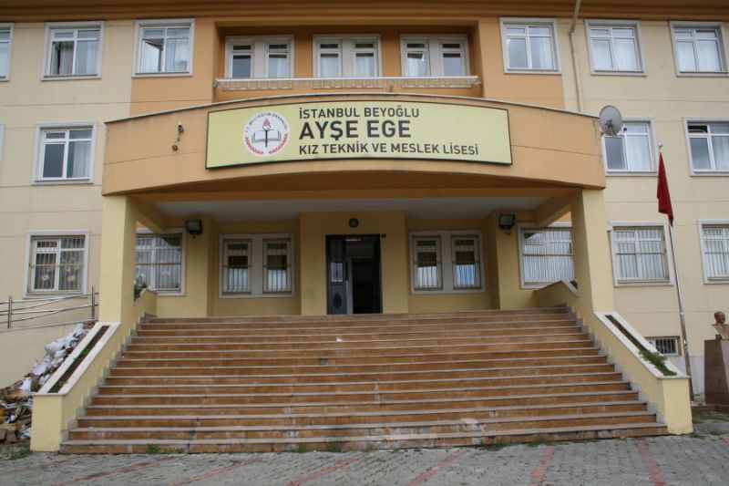 Ayşe Ege Mesleki Ve Teknik Anadolu Lisesi 