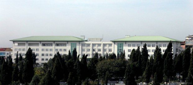 Dilnihat Özyeğin Anadolu Lisesi 
