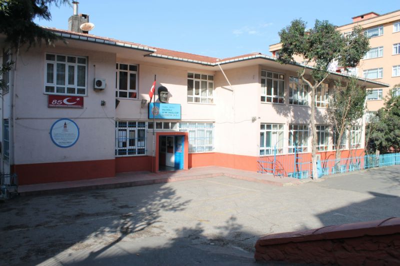 Halıcıoğlu İşitme Engelliler Ortaokulu 