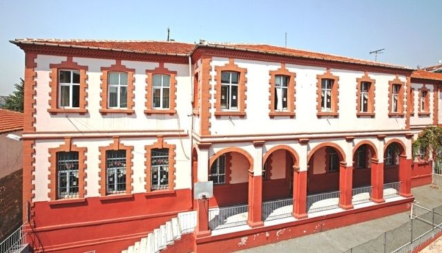 Beyoğlu Kadı Mehmet Ortaokulu 