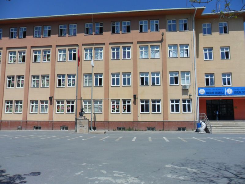 Büyükçekmece Atatürk İlkokulu 