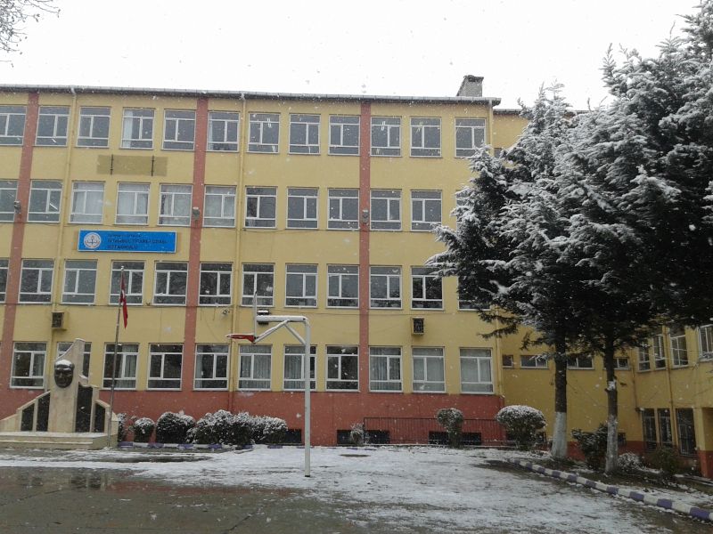 Çatalca İstanbul Ticaret Odası Ortaokulu 