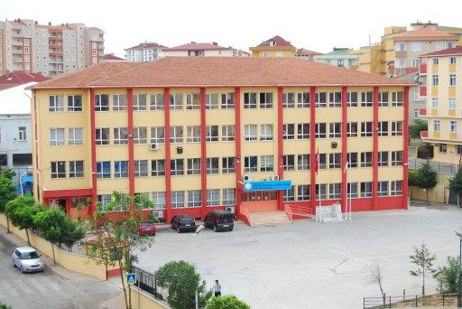 Öğretmen Melahat Hüdai Gürbüz İlkokulu 