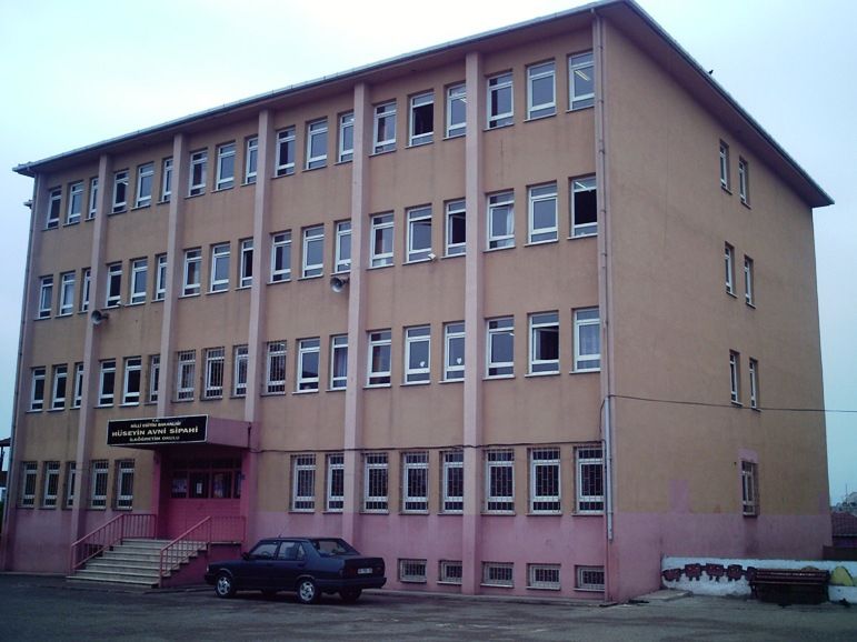 Hüseyin Avni Sipahi Ortaokulu 