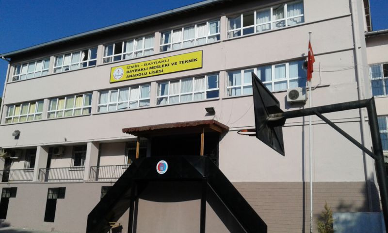 Bayraklı Mesleki Ve Teknik Anadolu Lisesi 