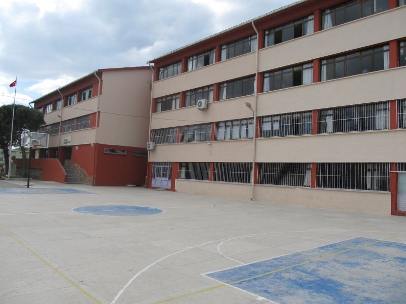 Cumhuriyet Anadolu Lisesi 