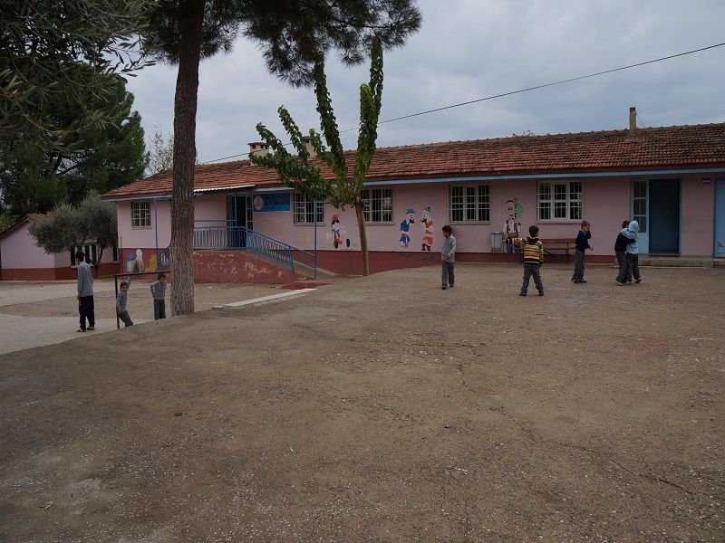 80.yıl Aşağı Aktepe Ortaokulu 