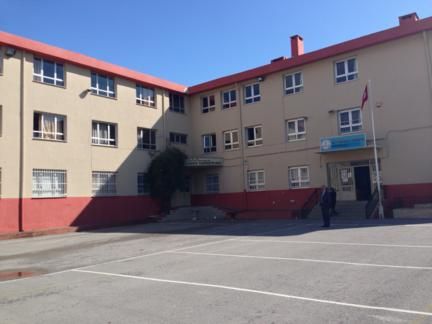 Batı Anadolu Çimento Ortaokulu 