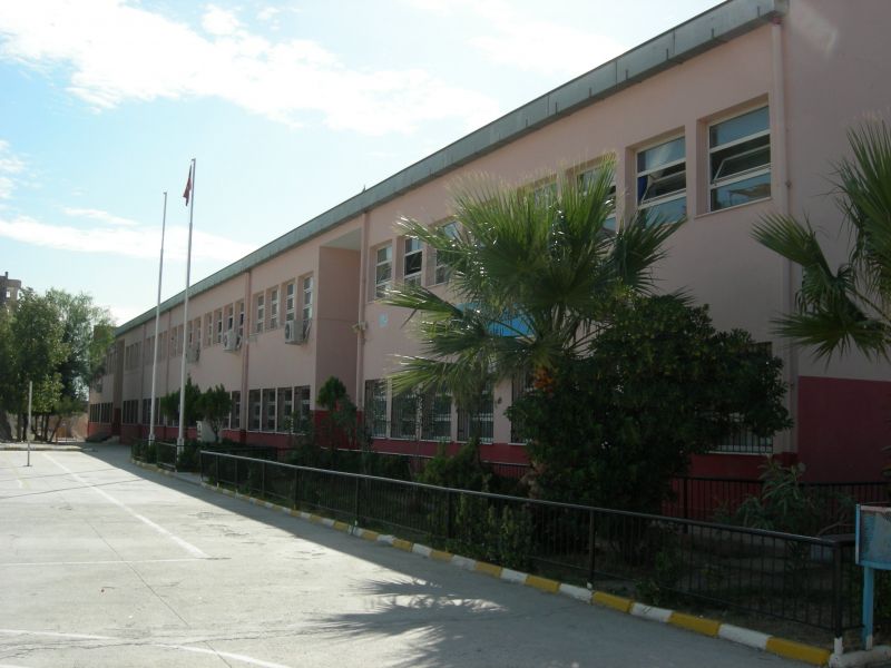 İsmet Sezgin İlkokulu 