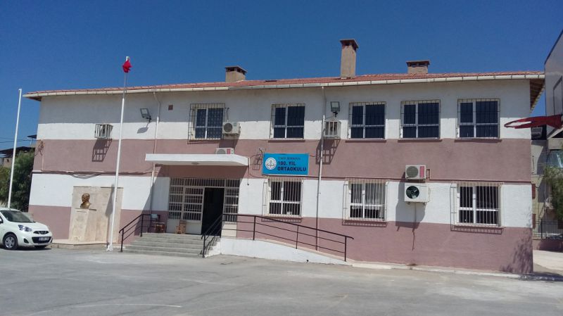 Yüzüncü Yıl Ortaokulu 