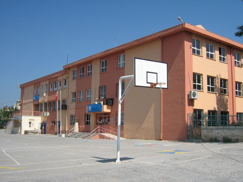 Sabri Kolçak İlkokulu 