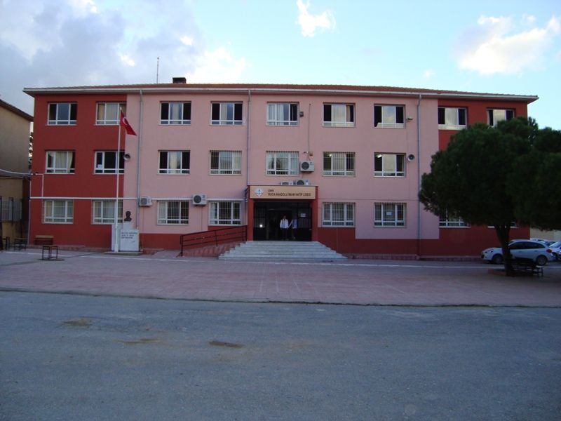 Buca Anadolu İmam Hatip Lisesi 