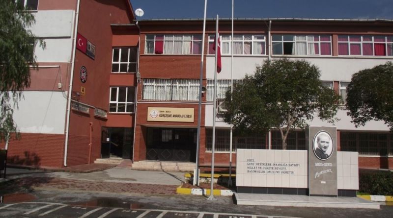 Gürçeşme Anadolu Lisesi 