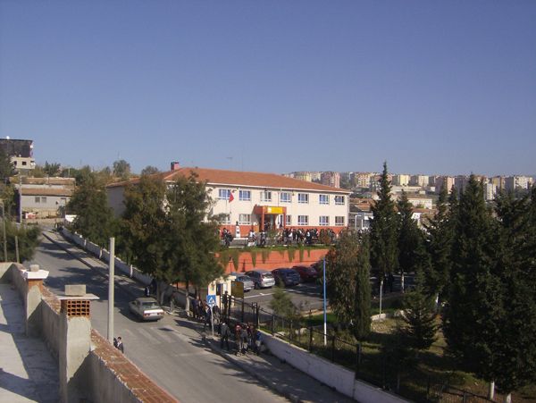 Ali Rıza Efendi İlkokulu 