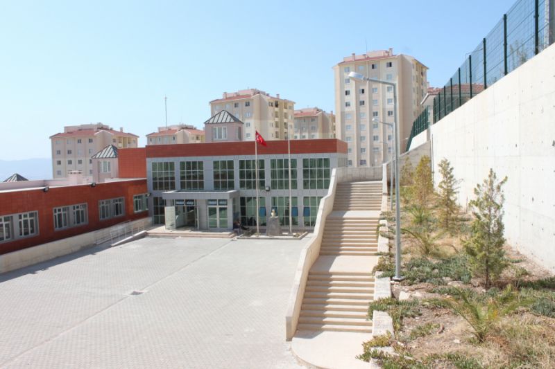 Buca Toki Turgut Özal Ortaokulu 