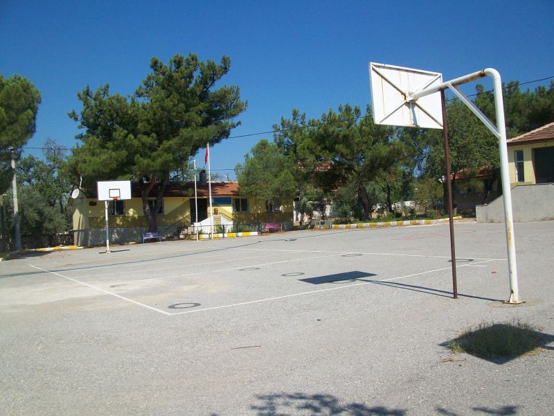 Kırıklar İlkokulu 