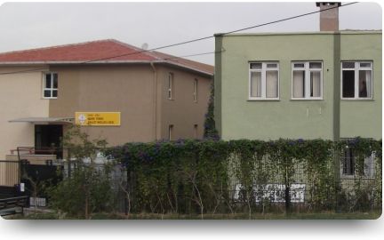 Çiğli Naime Tömek Mesleki Ve Teknik Anadolu Lisesi 