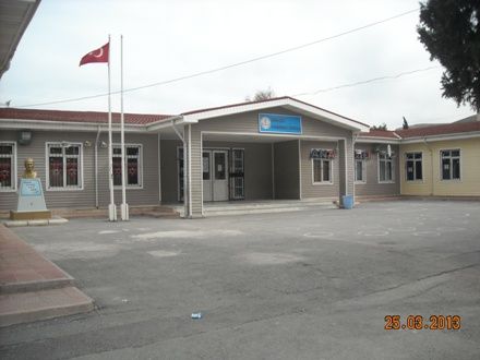 Harmandalı İlkokulu 