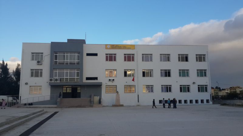 Çiğli Mehpare Yağci Anadolu İmam Hatip Lisesi 