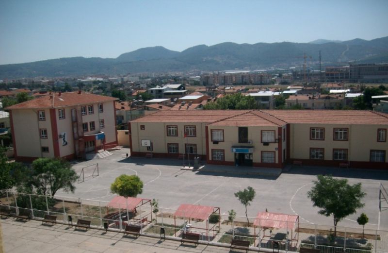 Mevlüt Aysun Özer Ortaokulu 