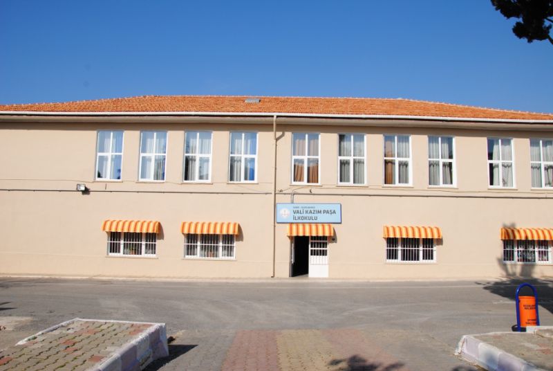 Güzelbahçe Vali Kazım Paşa İlkokulu 