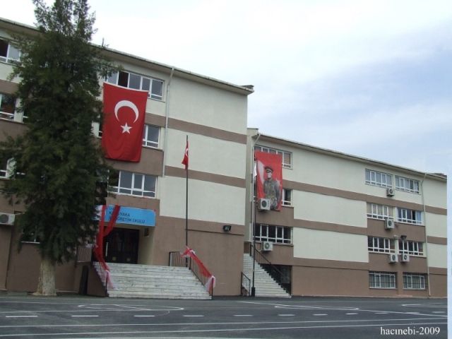 Karşıyaka Ortaokulu 