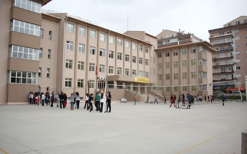 Karşıyaka Necip Demir Mesleki Ve Teknik Anadolu Lisesi 