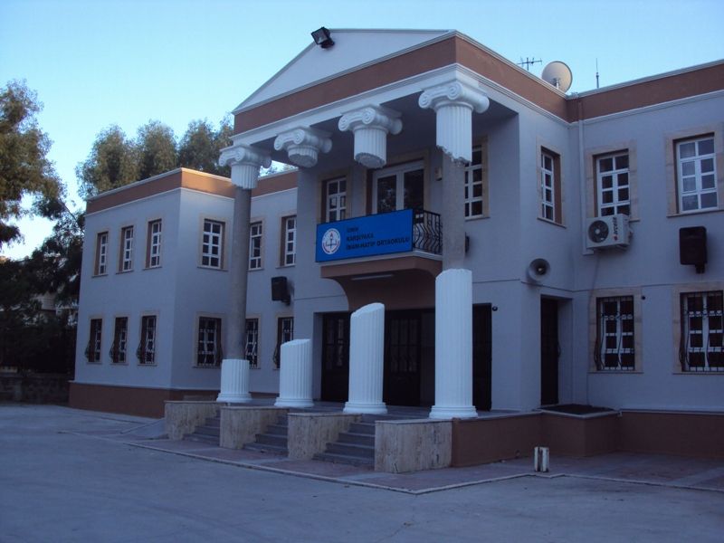 Karşıyaka İmam Hatip Ortaokulu 