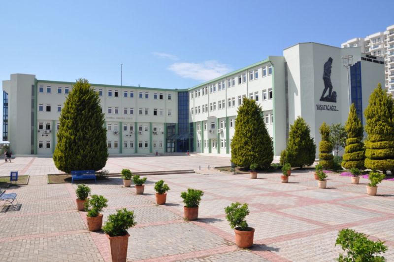 Emlakbank Süleyman Demirel Anadolu Lisesi 