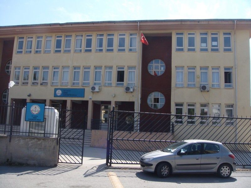 Girne Ortaokulu 