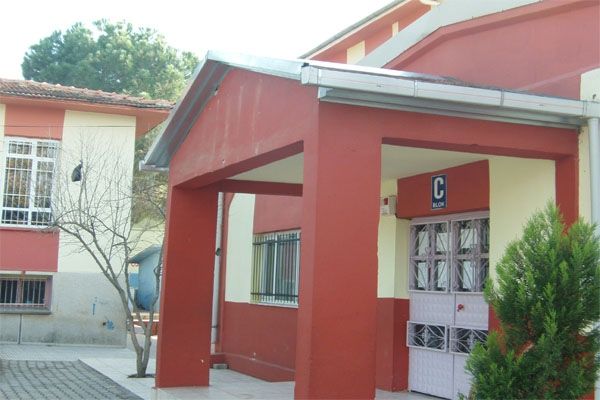 Yiğitler Özcan Katrancı İlkokulu 