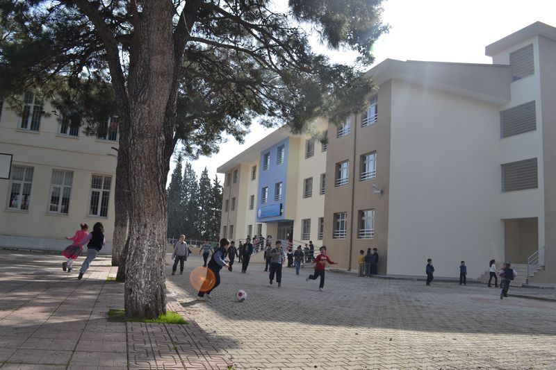 Zennure-Mücella Bahçıvan İlkokulu 