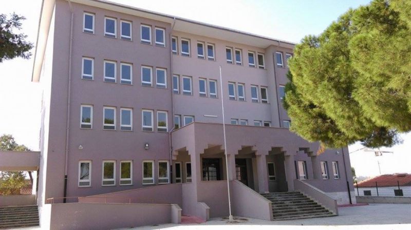 Aliya İzzetbegoviç Ortaokulu 