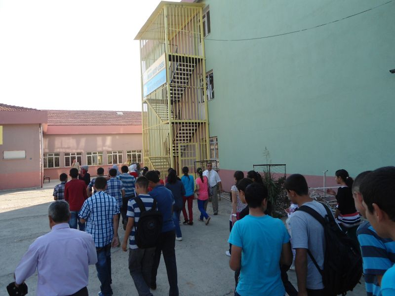 Kiraz İmam Hatiip Lisesi 