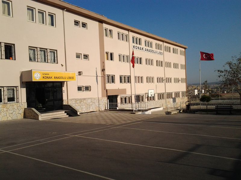 Konak Anadolu Lisesi 