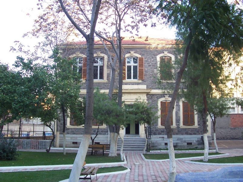 Konak Alsancak Nevvar - Salih İşgören Mesleki Ve Teknik Anadolu Lisesi 