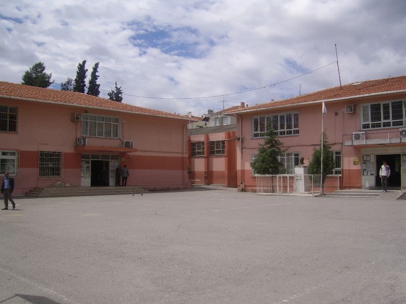 Murat Reis İlkokulu 