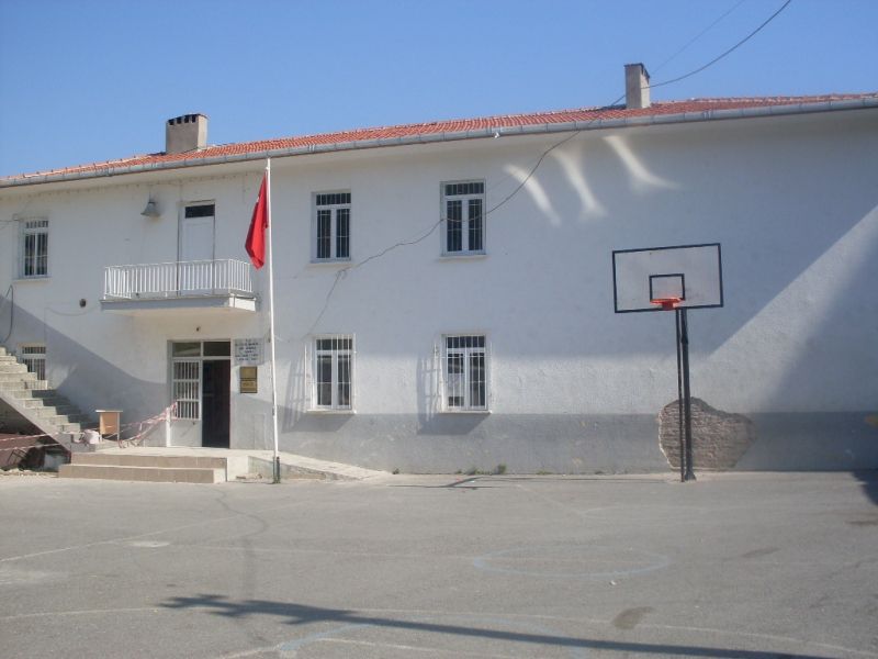 Özdere Şehit Hasan Özkapı İlkokulu 