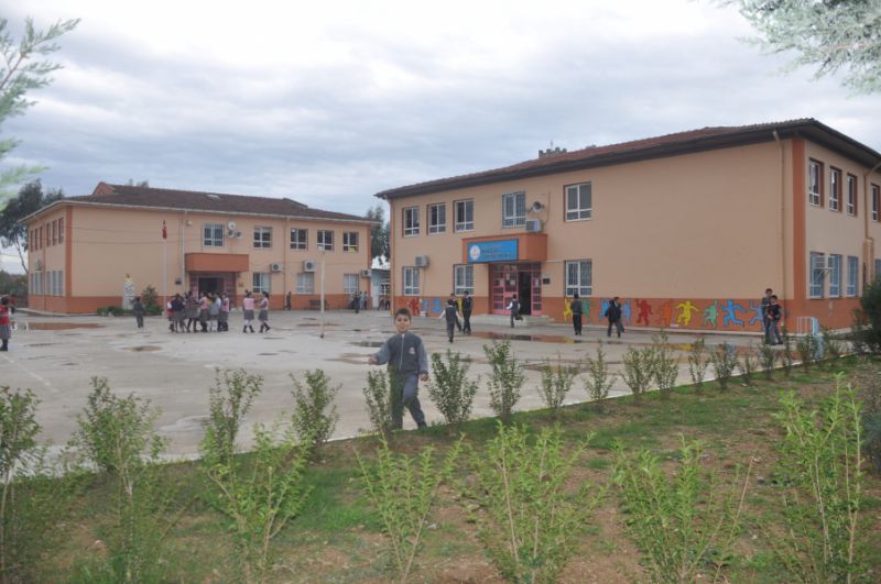 Menderes İlkokulu 