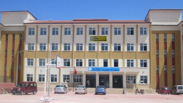 Menderes Anadolu İmam Hatip Lisesi 
