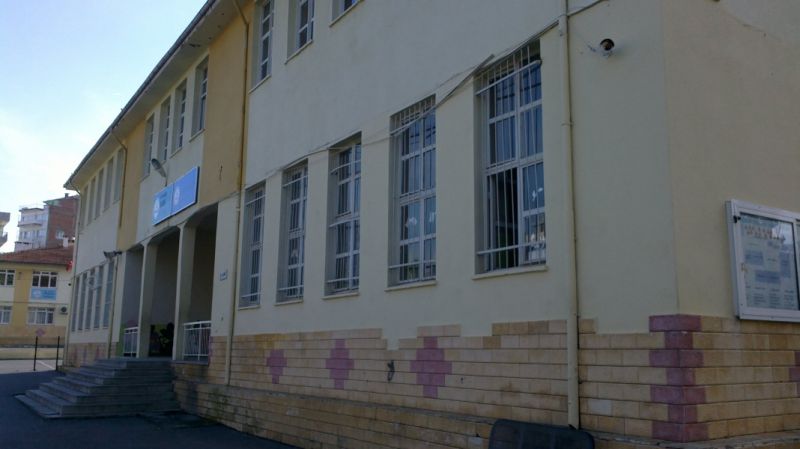 Narlidere İmam Hatip Ortaokulu 