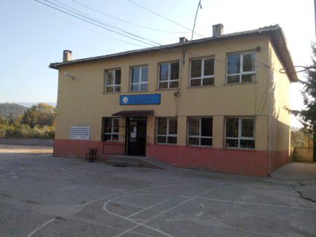 80. Yıl Çamlık Ortaokulu 