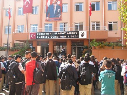 Tire Öğretmen Melahat Aksoy Sosyal Bilimler Lisesi 