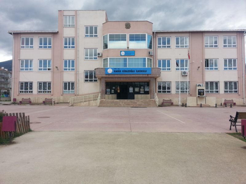 Rasih Kirazoğlu İlkokulu 