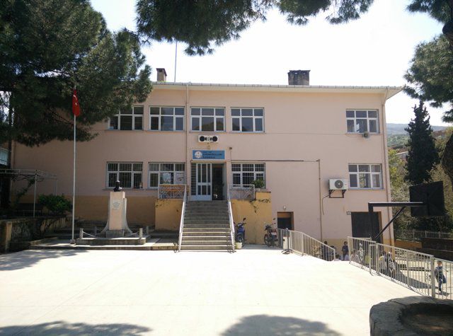 Aydınoğulları İlkokulu 