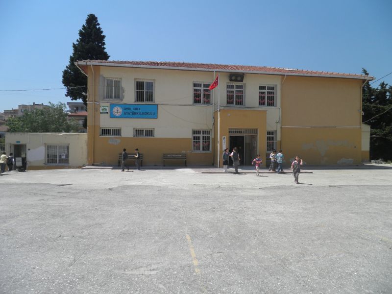 Atatürk İlkokulu 